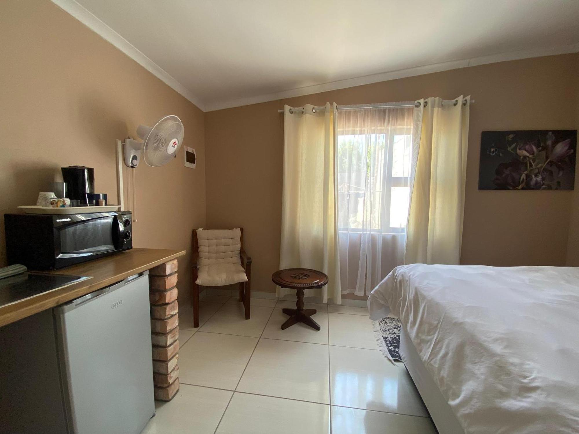 Inecia'S B & B Uis Zewnętrze zdjęcie